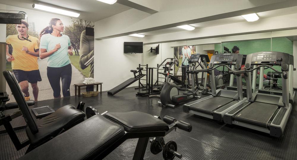 Hotel Plaza Genova Centro Guadalajara Zewnętrze zdjęcie
