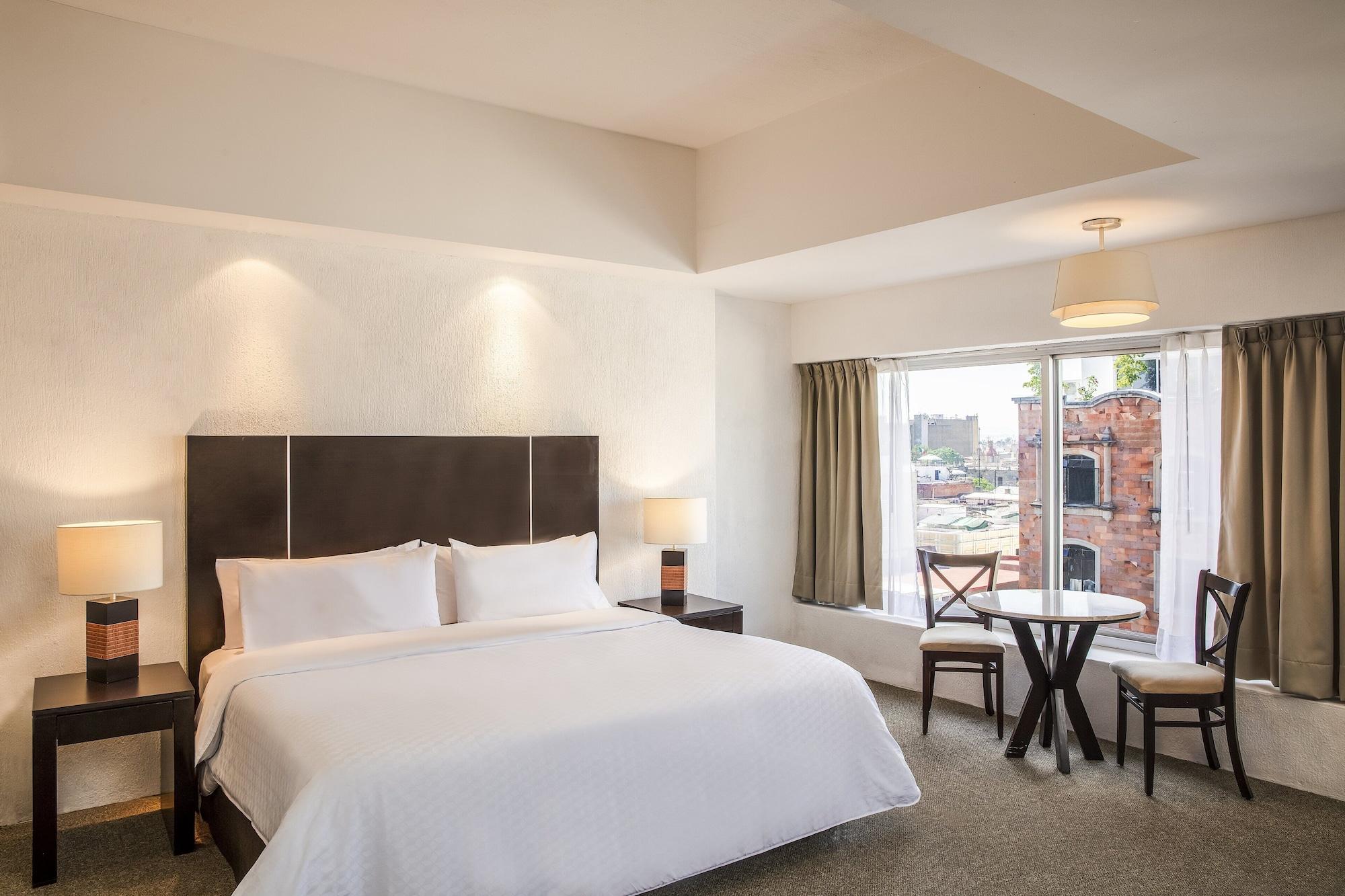 Hotel Plaza Genova Centro Guadalajara Zewnętrze zdjęcie