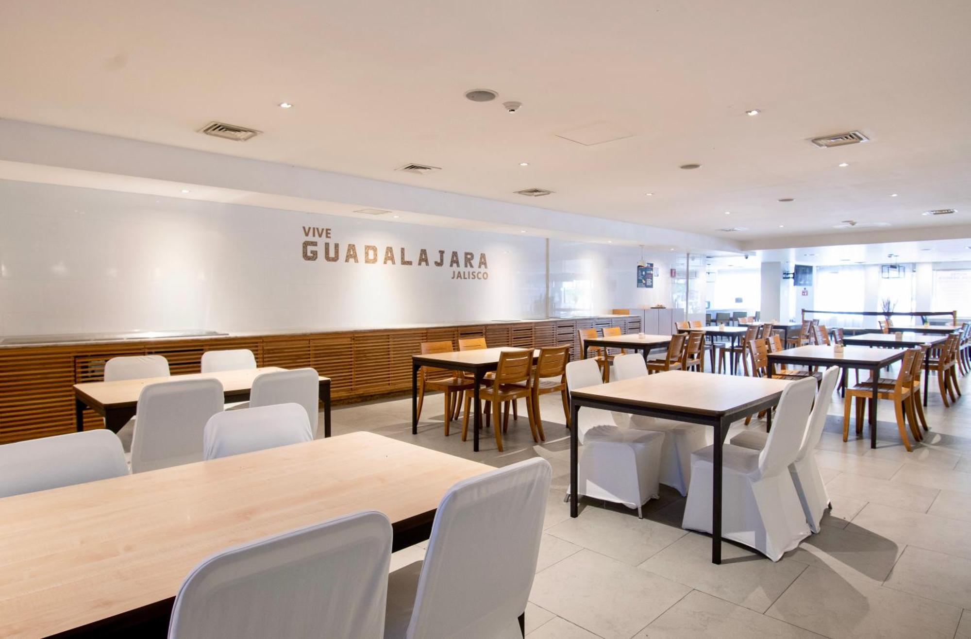 Hotel Plaza Genova Centro Guadalajara Zewnętrze zdjęcie