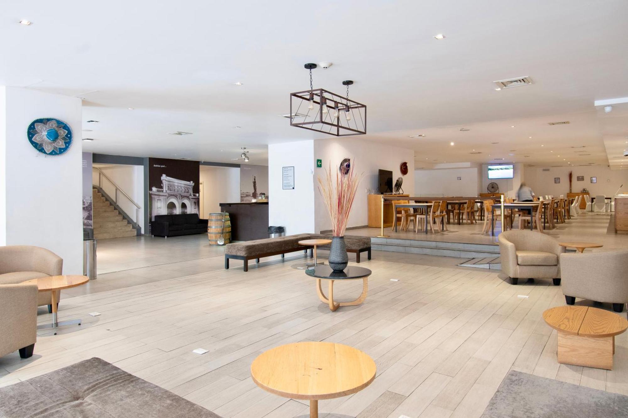 Hotel Plaza Genova Centro Guadalajara Zewnętrze zdjęcie